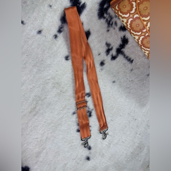 Petunia Pickle Bottom Orange Floral Rio Print White Diaper Bag - Picture 2 of 14